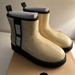 UGG Classic Clear Mini